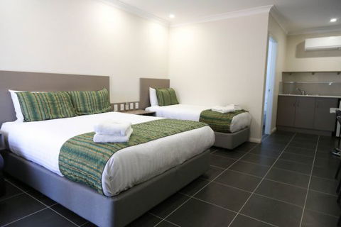 Exies Bagtown Motel - Hotel Accommodation 5