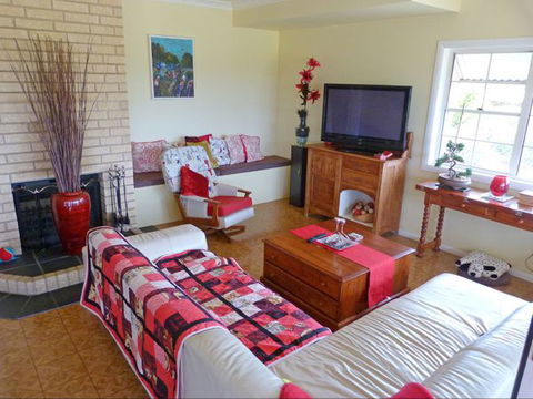 Grovely House Bed And Breakfast - Hotel Accommodation 1