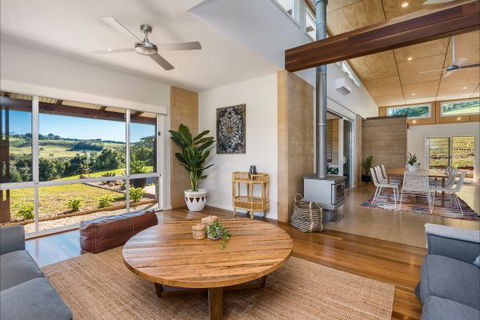 Hinterland Harmony - Hotel Accommodation 4