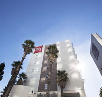 Ibis Sydney Olympic Park - Hotel Accommodation