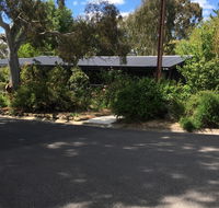 Hilltop Too - Hotel Accommodation