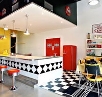 Barossa Old Garage Bed and Breakfast - Hotel Accommodation