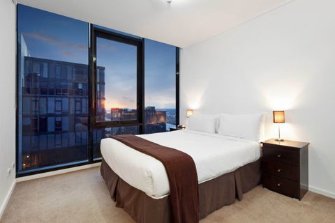 Melbourne Tower Apartment - Hotel Accommodation 9