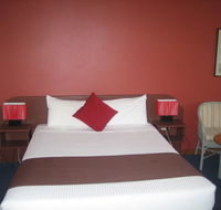 Parkway Motel - Hotel Accommodation