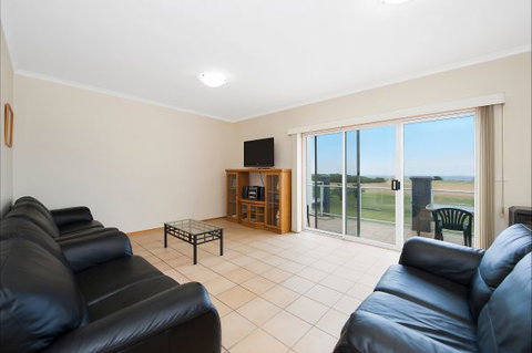 Reef View Apartments - Hotel Accommodation 4