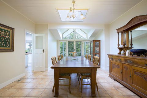 Sefton Cottage - Hotel Accommodation 2