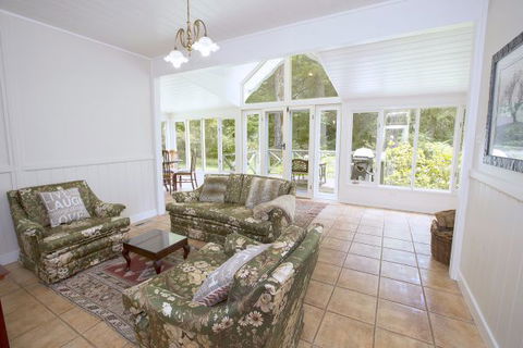 Sefton Cottage - Hotel Accommodation 3