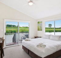 The Lakehouse at 201 - Hotel Accommodation