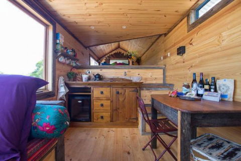 Torquay Farmstay Studio Truck - Hotel Accommodation 3