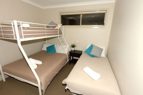 Yarrawonga Waterfront Apartments - Hotel Accommodation 6