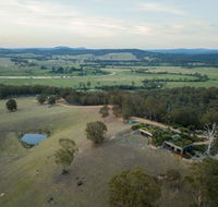 Down to Earth Farm Retreat - Hotel Accommodation