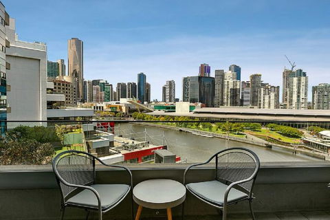 Melbourne Holiday Apartments Flinders Wharf - Hotel Accommodation 11
