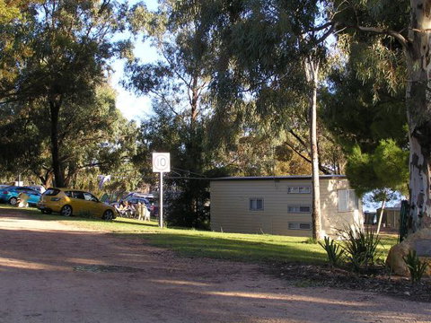 Barmera North Lake Caravan Park - Hotel Accommodation 1