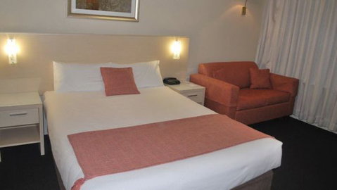 Best Western - Ashfields Philip Lodge - Hotel Accommodation 1