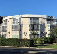 Beach Park Motel - Hotel Accommodation