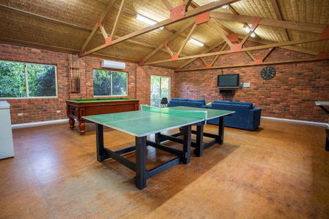 Bright Freeburgh Caravan Park - Hotel Accommodation 2