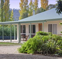 Brookfield Guesthouse - Hotel Accommodation
