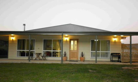 Brookfield Guesthouse - Hotel Accommodation 1