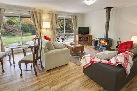 Brookfield Guesthouse - Hotel Accommodation 3