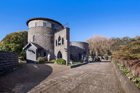 Castle Suites - Kryal Castle - Hotel Accommodation 8
