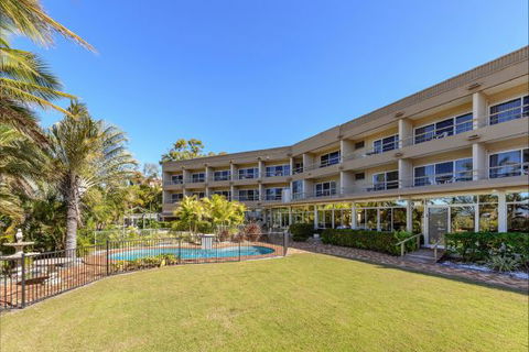 Camelot Motel And Licenced Restaurant - Hotel Accommodation 0