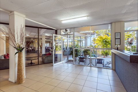 Camelot Motel And Licenced Restaurant - Hotel Accommodation 9