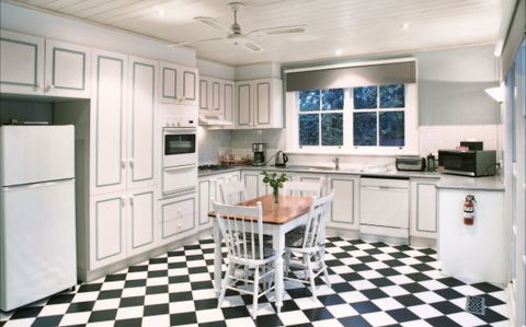 Fairbank House - Hotel Accommodation 4