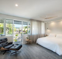 Heart Hotel and Gallery Whitsundays - Hotel Accommodation
