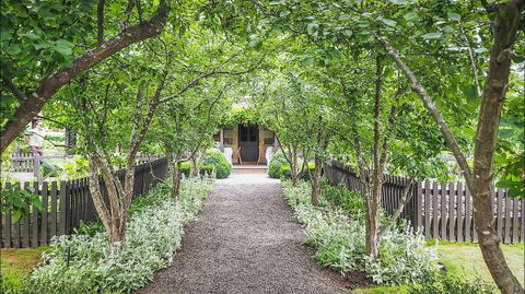 Kyneton Old Rectory - Hotel Accommodation 3