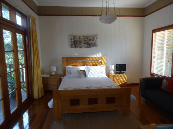 Dundathu QLD Hotel Accommodation