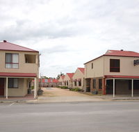 Port Vincent Motel and Apartments - Hotel Accommodation