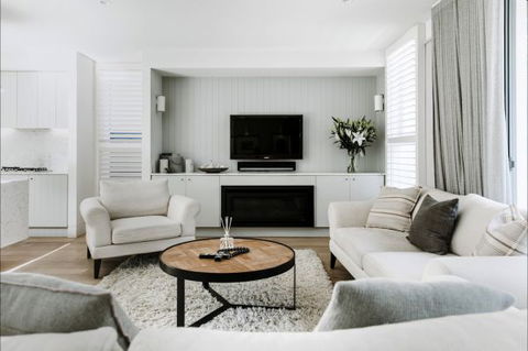 Luxico - Pearce Street - Hotel Accommodation 3