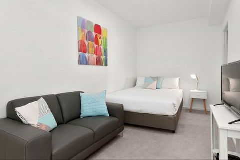 Melbourne Holiday Apartments Flinders Wharf - Hotel Accommodation 0