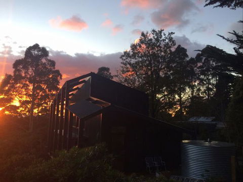 Pipeline Chalet Mt Wellington - Hotel Accommodation 0
