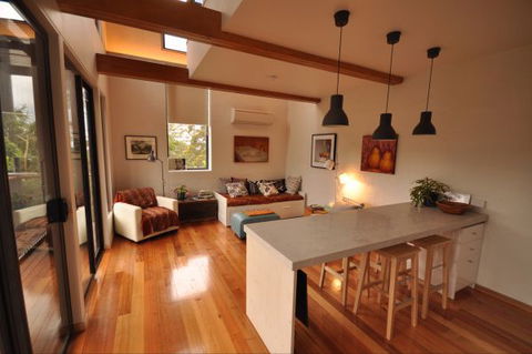 Pipeline Chalet Mt Wellington - Hotel Accommodation 1