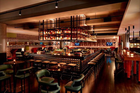 QT Melbourne - Hotel Accommodation 2