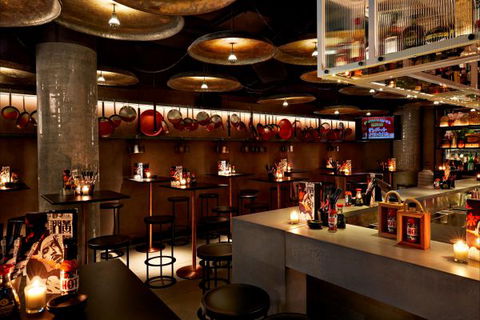 QT Melbourne - Hotel Accommodation 5