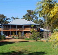 Riverwood Retreat - Hotel Accommodation
