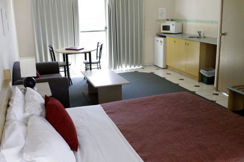 Rose Garden Motel - Hotel Accommodation 0