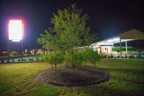Rose Garden Motel - Hotel Accommodation 4