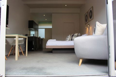 Sandy Bay Studio Apartment - Hotel Accommodation 3