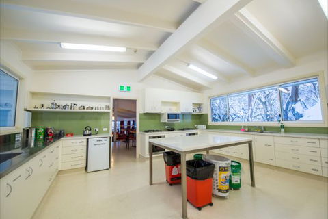 Schuss Lodge Mt Buller - Hotel Accommodation 3