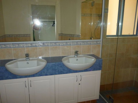 Sea Star Holiday Apartments - Hotel Accommodation 8