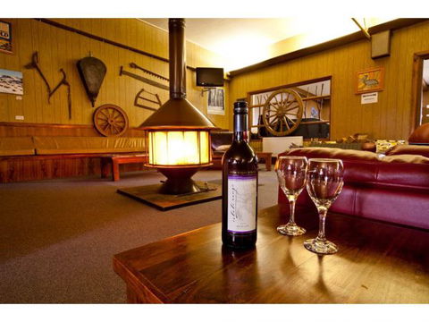 Snowy Mountains Resort And Function Centre - Hotel Accommodation 7