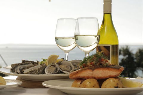 Stradbroke Island Beach Hotel | Spa Resort - Hotel Accommodation 2