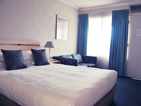 Sunrise Devonport - Hotel Accommodation 1