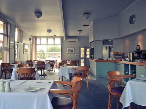 Sunrise Devonport - Hotel Accommodation 4