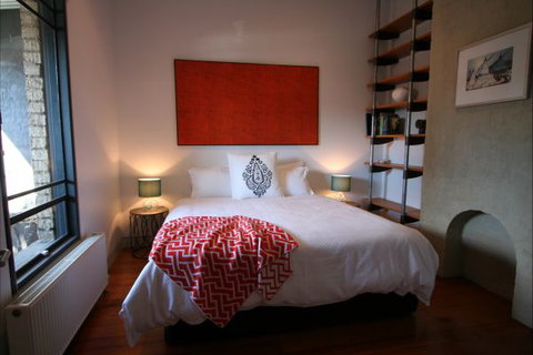 Two Five Zero / Richmond - Hotel Accommodation 2