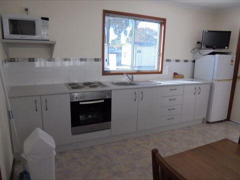 Wagga Wagga Tourist Park - Hotel Accommodation 2