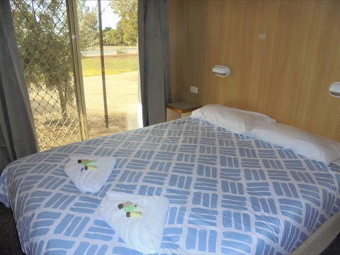 Wagga Wagga Tourist Park - Hotel Accommodation 3